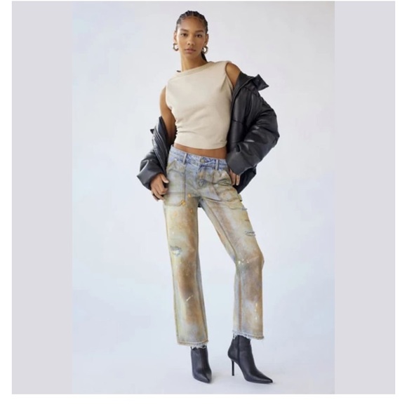 BNWT - Urban Outfitters BDG Mid-Rise Cowboy Jean - Dyed Distressed Sz 2 - Picture 3 of 4